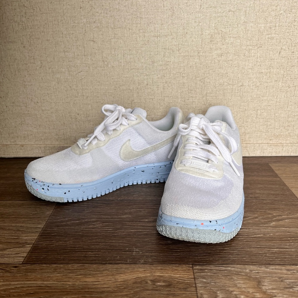 Nike Women's White and Light Blue Athletic Shoes - Picture 2 of 5